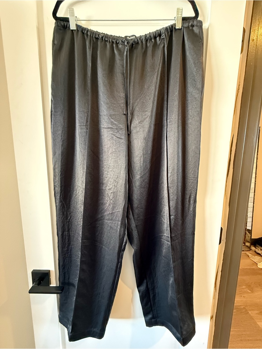 Madewell Satin Slim Pants in Black Size XL